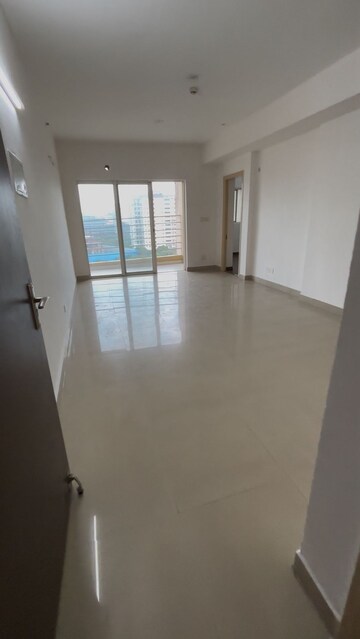 Room in 4 BHK Apartment at Godrej Tropical Isle, Sector 146 – for Sale