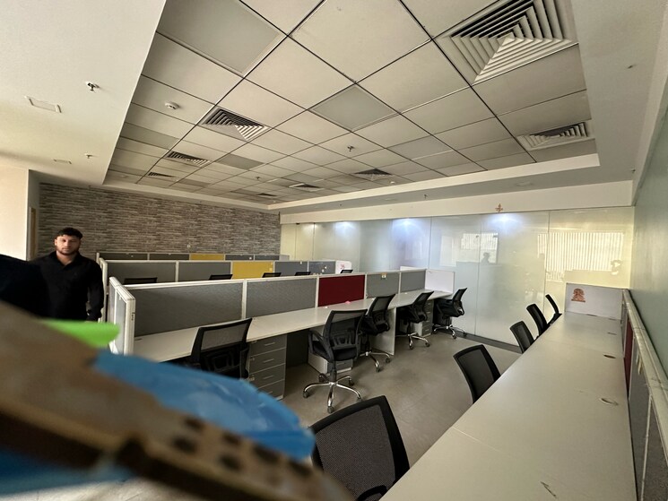 Team Area, jmd-megapolis Commercial Office Space 3000 Sq.Ft. In Tikri Gurgaon 9720217