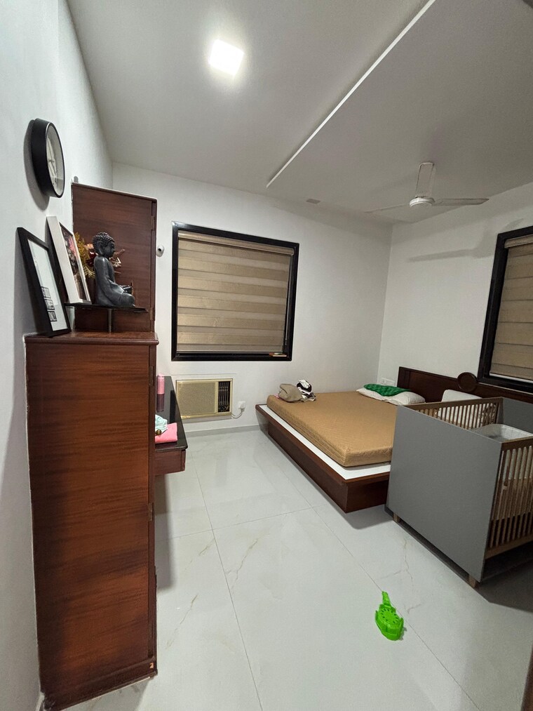 Master Bedroom, vaitarna-apartment 3 Bedroom 1200 Sq.Ft. Apartment In Worli Mumbai 9720210