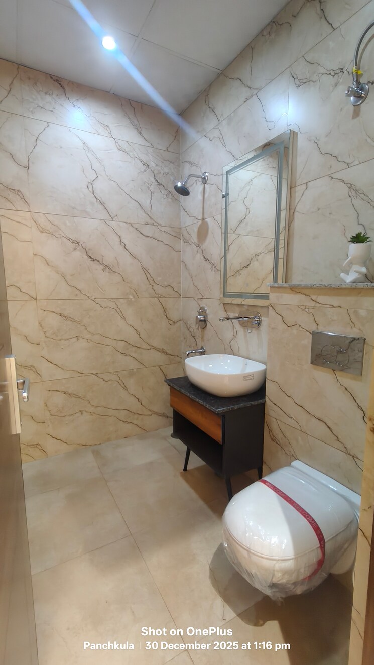 Attached Bathroom, dhakoli 3 Bedroom 1800 Sq.Yd. Apartment In Dhakoli Zirakpur 9720240