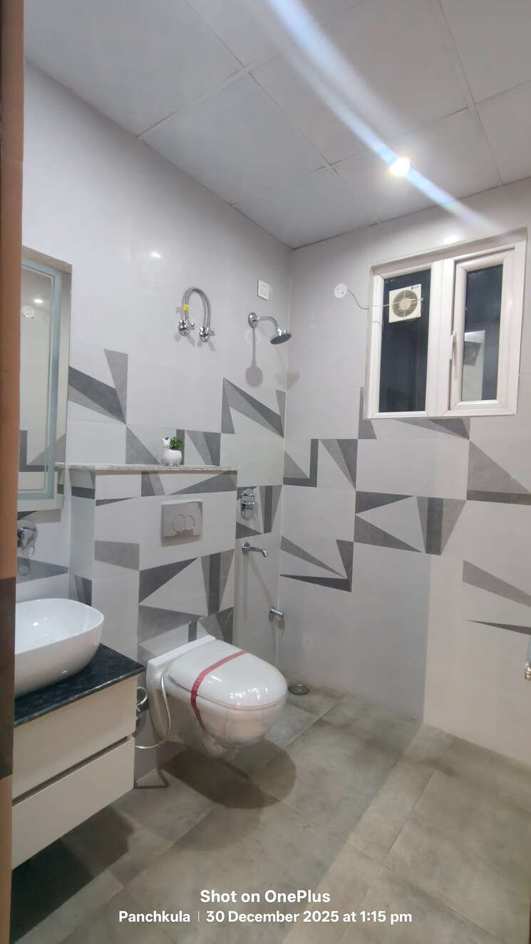Attached Bathroom, dhakoli 3 Bedroom 1800 Sq.Yd. Apartment In Dhakoli Zirakpur 9720240