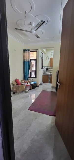 1 BHK Builder Floor For Rent in Paryavaran Complex