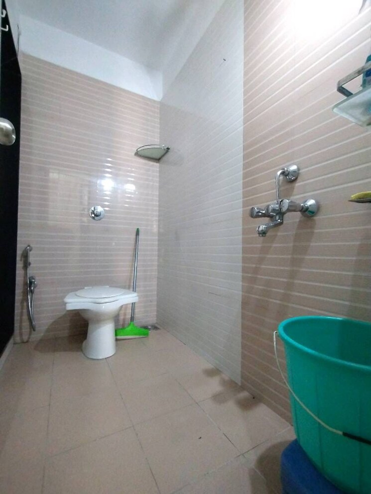 Bathroom, ravechi-la-vista 2 Bedroom 1385 Sq.Ft. Apartment In Kharghar Navi Mumbai 9720295