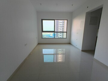 2 BHK Apartment For Rent in Kalpataru Immensa B, Kolshet Road