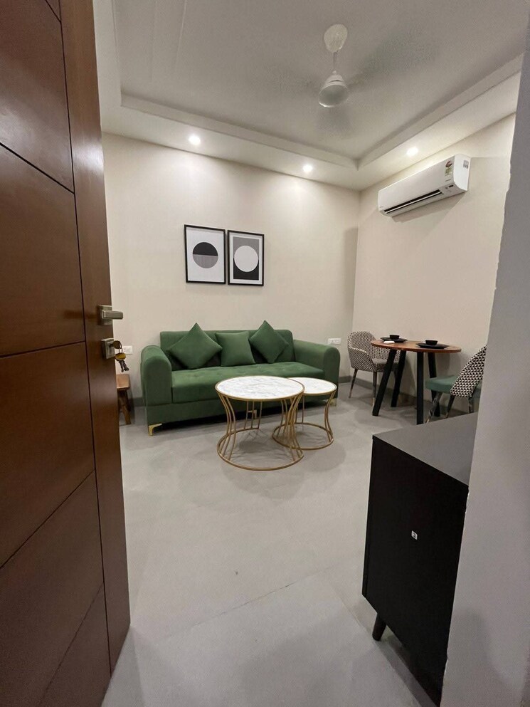 Master Bedroom, ignou road 1 Bedroom 500 Sq.Ft. Apartment In Ignou Road Delhi 9720343