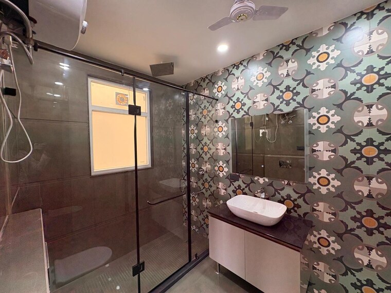 Master Bedroom, sushant lok ii 3 Bedroom 263 Sq.Yd. Builder Floor In Sushant Lok ii Gurgaon 9720689