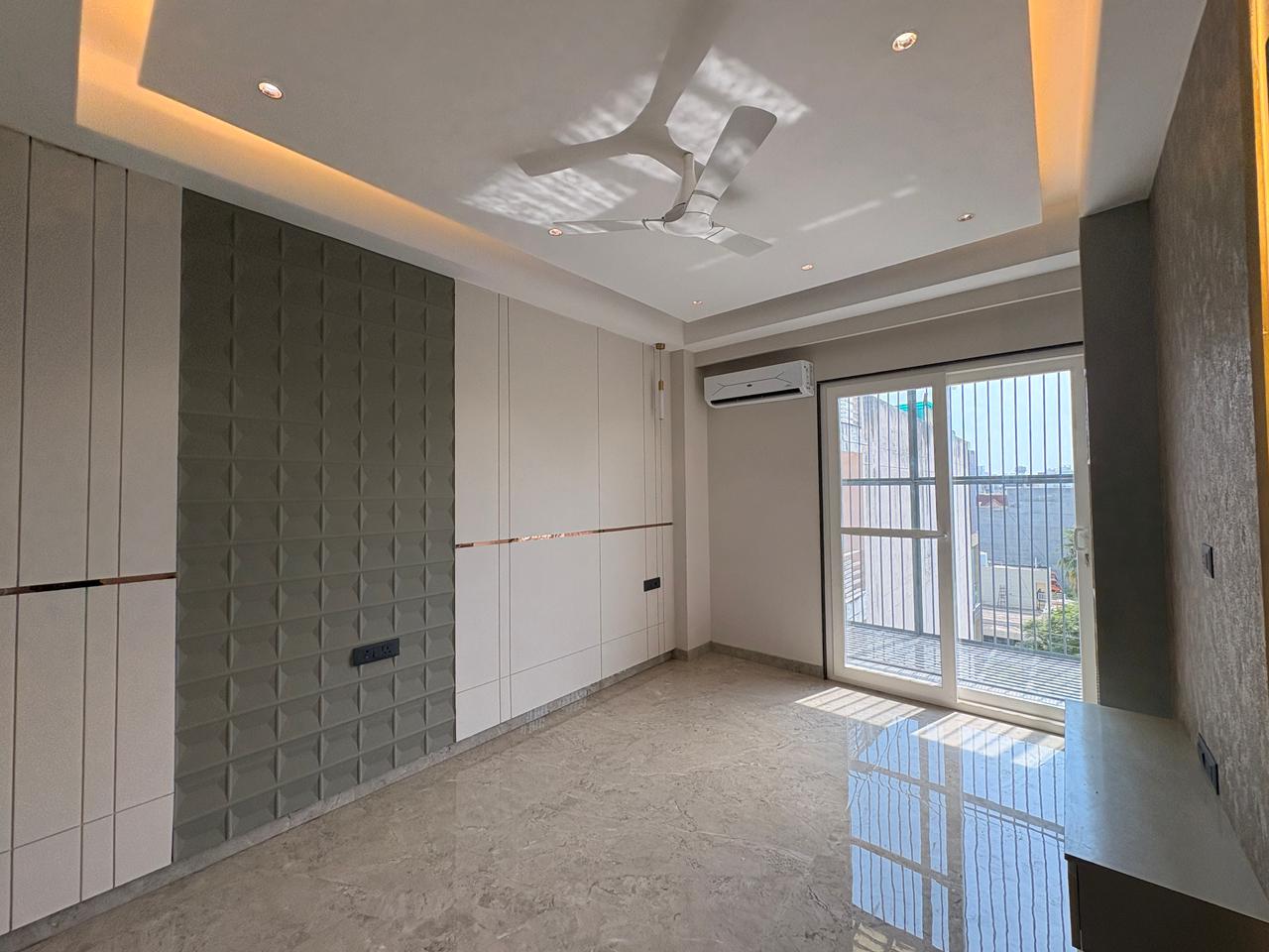 3 BHK + Servant Room Builder Floor For Rent in Sushant Lok II