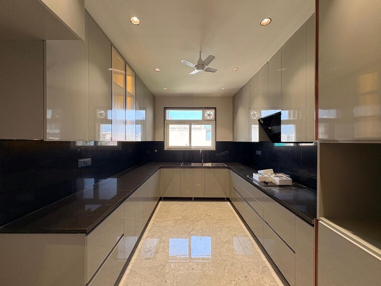 Kitchen, sushant lok ii 3 Bedroom 263 Sq.Yd. Builder Floor In Sushant Lok ii Gurgaon 9720689