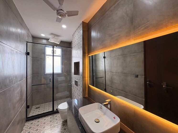 Kitchen, sushant lok ii 3 Bedroom 263 Sq.Yd. Builder Floor In Sushant Lok ii Gurgaon 9720689