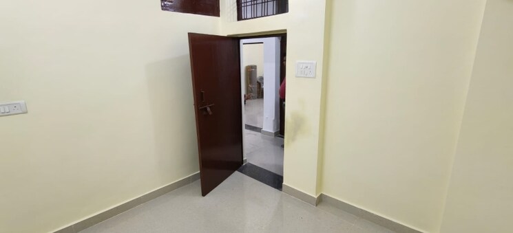 Room, gomti nagar 2 Bedroom 1400 Sq.Ft. Independent House In Gomti Nagar Lucknow 9720558