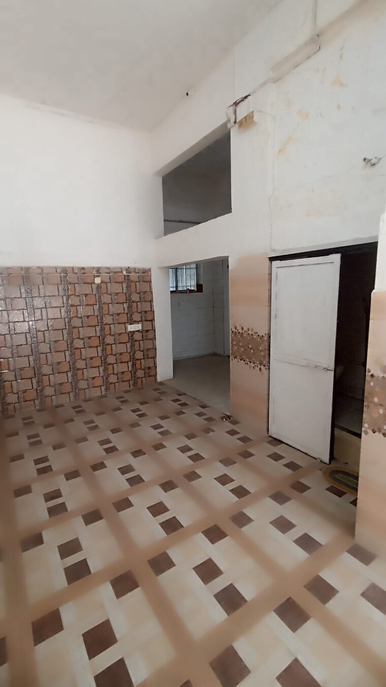 Kitchen, kamothe sector 6a Commercial Shop 1000 Sq.Ft. In Kamothe Sector 6a Navi Mumbai 9720545