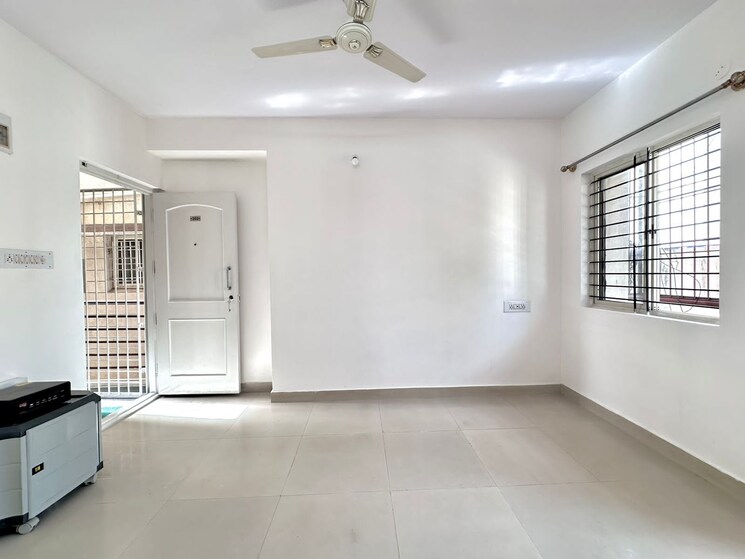 Room, indiranagar 1 Bedroom 602 Sq.Ft. Apartment In Indiranagar Bangalore 9720599