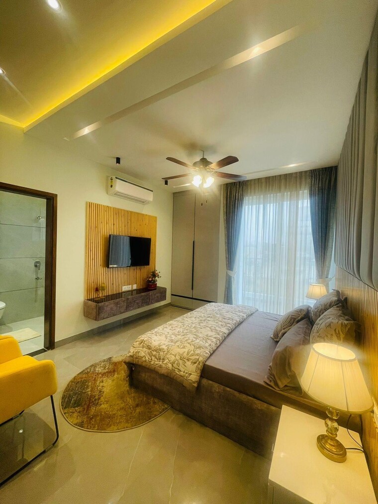 Living Room, shapoorji-pallonji-the-dualis 4 Bedroom 3302 Sq.Ft. Apartment In Sector 46 Gurgaon 9720665
