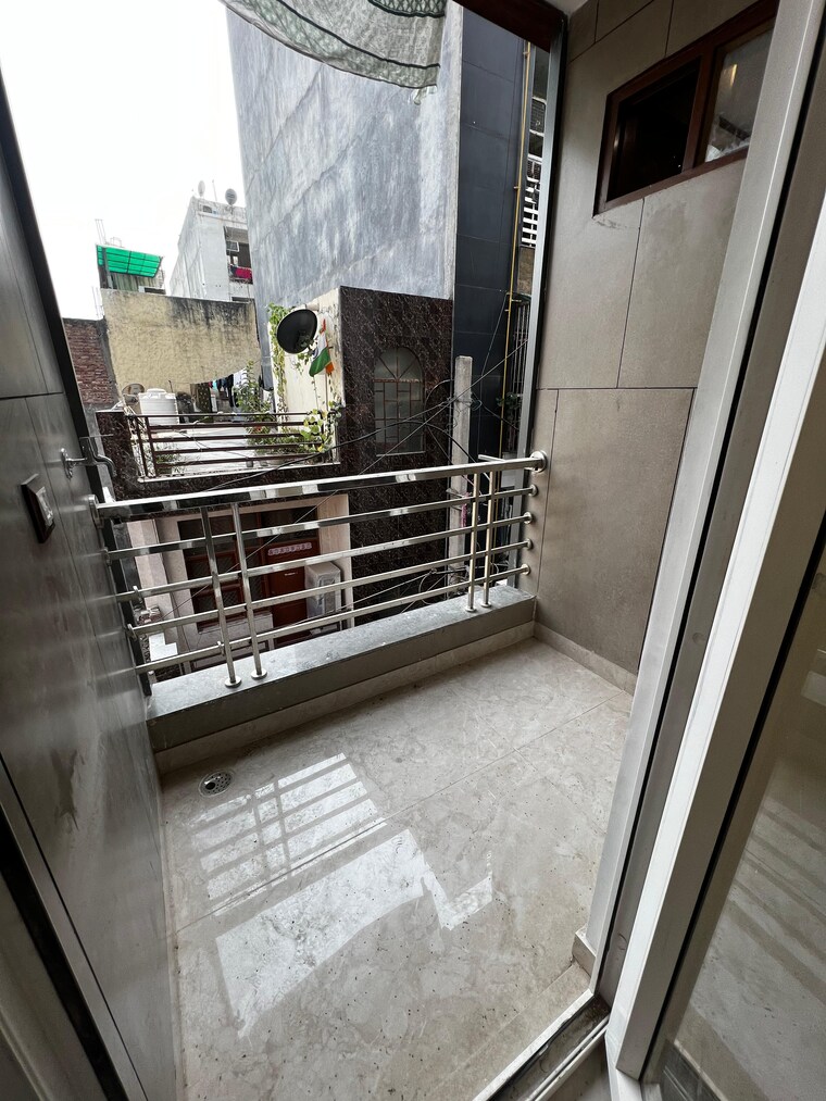 Balcony, dwarka mor 2 Bedroom 610 Sq.Ft. Builder Floor In Dwarka Mor Delhi 9720698