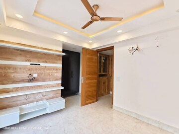 Bedroom in 3 BHK Apartment at Saket – for Rent