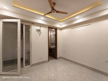 Room in 3 BHK Apartment at Saket – for Rent