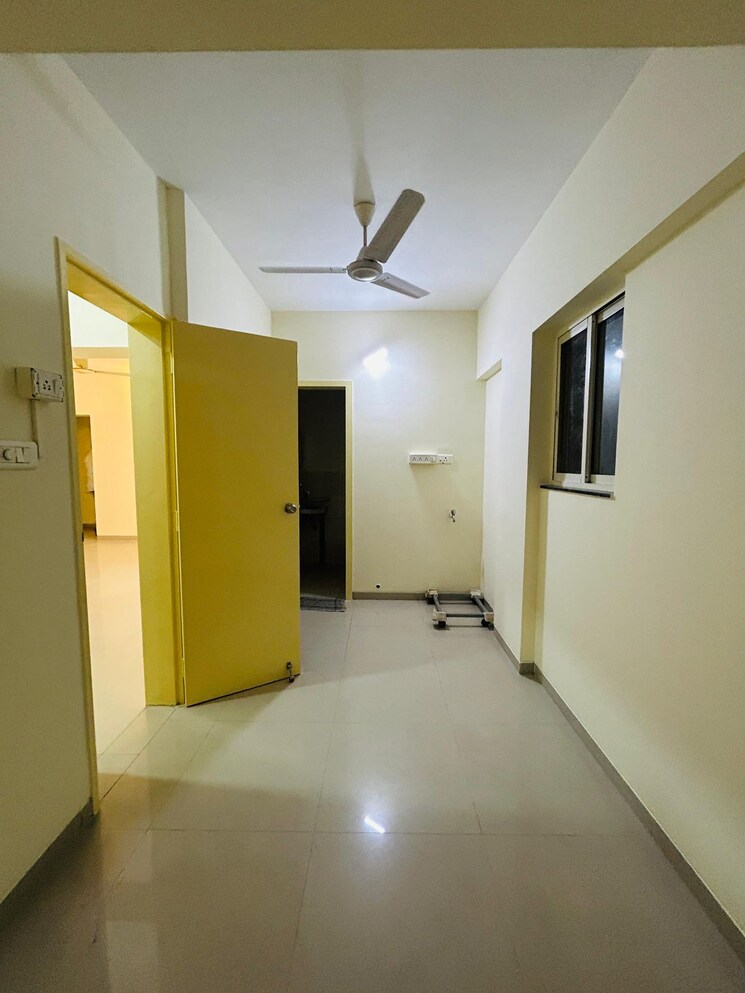 Cover Image, poonams-apartment 2 Bedroom 1000 Sq.Ft. Apartment In Juhu Mumbai 9720693