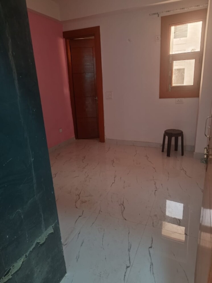 Bathroom, kings-tower-sector-49 2 Bedroom 900 Sq.Ft. Builder Floor In Sector 49 Noida 9720745