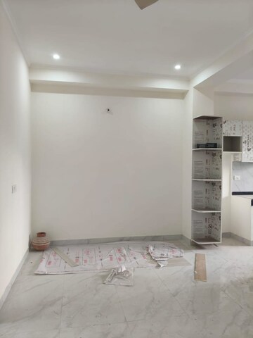 2 BHK Builder Floor For Rent in Sector 56