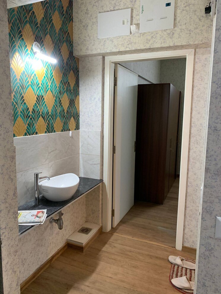 Bathroom, amanora-gold-towers 1 Bedroom 546 Sq.Ft. Apartment In Hadapsar Pune 9720841
