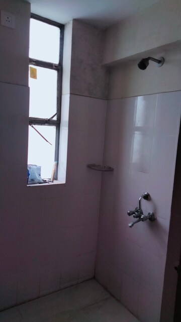 Room in 1 BHK Apartment at Adani Aangan, Sector 89a – for Rent