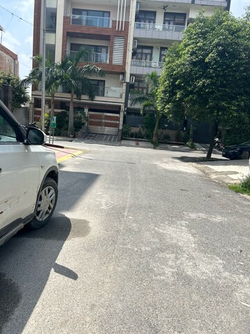 Parking in 1 BHK Independent House at Sector 105 – for Sale