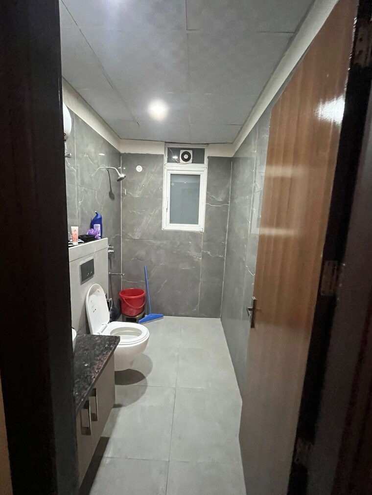 Bathroom, ghb-splande 3 Bedroom 1800 Sq.Ft. Apartment In Patiala Road Zirakpur 9720924