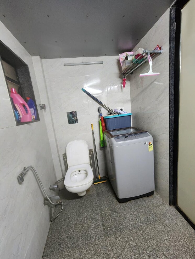 Bathroom, sai-srishti-chs 1 Bedroom 550 Sq.Ft. Apartment In Kharghar Sector 20 Navi Mumbai 9720889