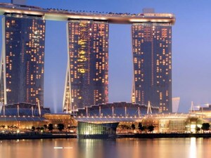 Swimming Pool in 3 BHK Apartment at Smart World Sky Arc, Sector 69 – for Sale