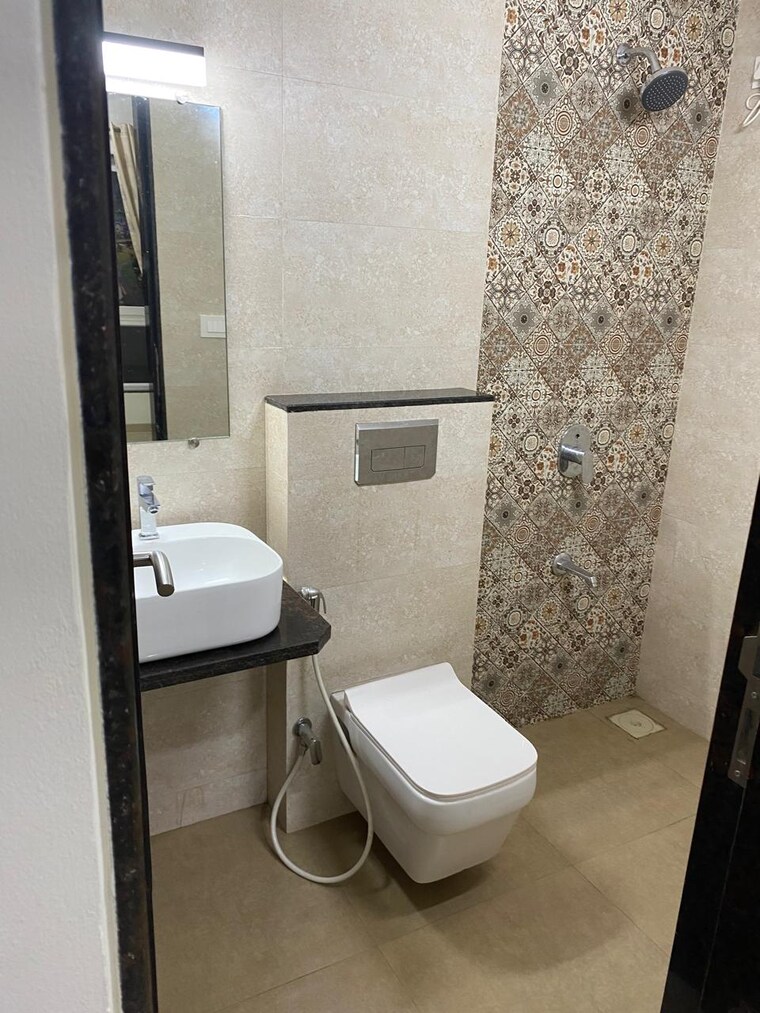 Bathroom, sohna sector 7 3 Bedroom 1650 Sq.Ft. Builder Floor In Sohna Sector 7 Gurgaon 9720946
