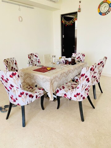 Bedroom in 4 BHK Apartment at Indiabulls Enigma, Sector 110 – for Sale