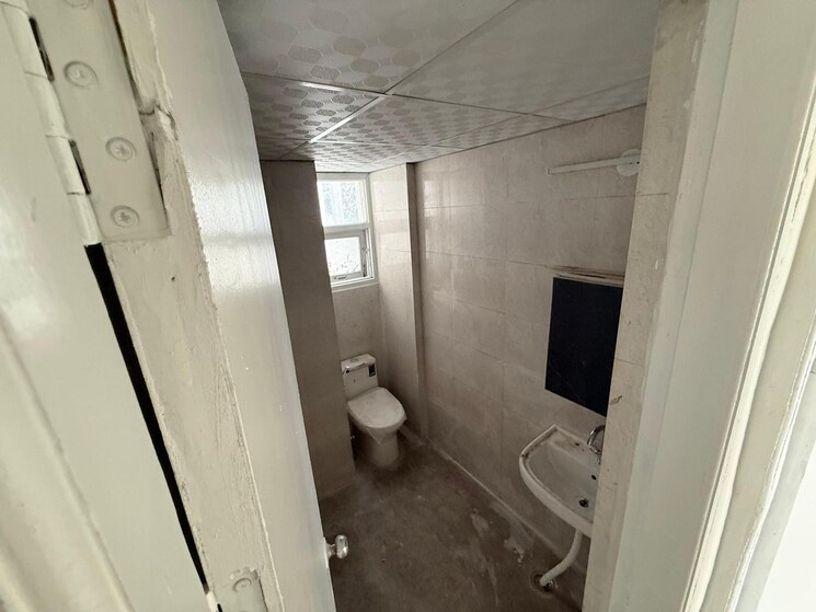 Bathroom, gls-arawali-homes 2 Bedroom 576 Sq.Ft. Apartment In Sohna Sector 4 Gurgaon 9720970