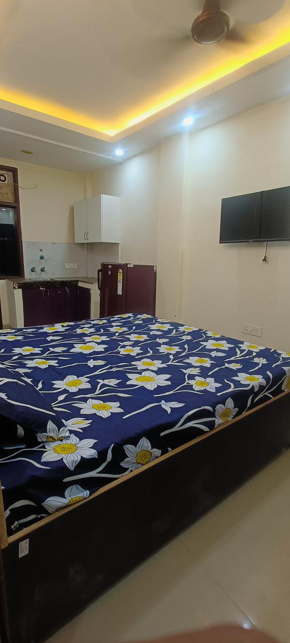 1 RkBuilder Floor For Rent in Sector 55