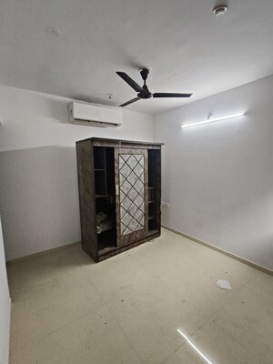 Room in 2.5 BHK Apartment at Lodha Downtown, Dombivli East – for Rent