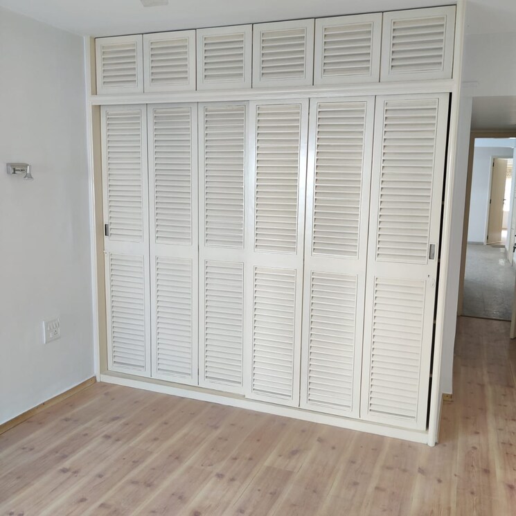 Room, giriraj-apartments 1 Bedroom 650 Sq.Ft. Apartment In Altamount Road Mumbai 9720989