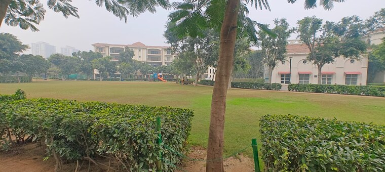 Garden, dlf-new-town-heights-ii 3.5 Bedroom 1930 Sq.Ft. Apartment In Sector 86 Gurgaon 9721077