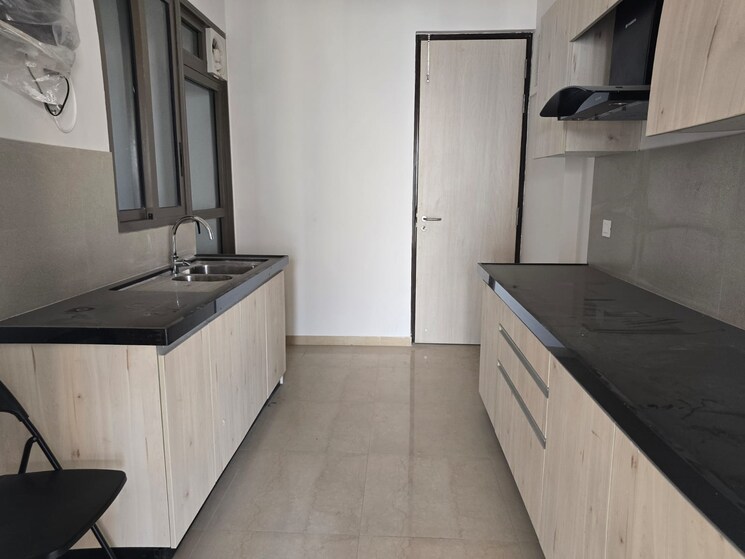 Kitchen, adani-ten-bkc 4 Bedroom 1700 Sq.Ft. Apartment In Bandra East Mumbai 9721066