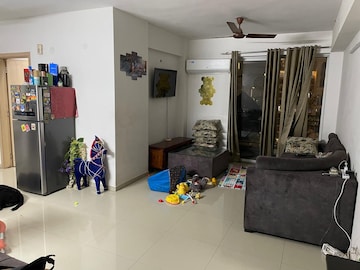 Furnished Amenities in 3.5 BHK Apartment at DLF New Town Heights II, Sector 86 – for Rent