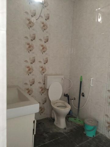 Bathroom in 1 RK Builder Floor at Sector 37 – for Rent