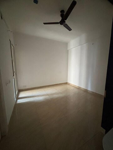 Room in 2.5 BHK Apartment at Nimbus The Hyde park, Sector 78 – for Sale