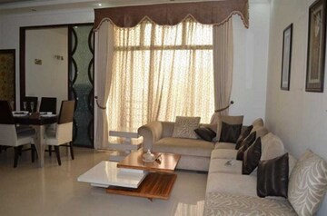 Living Room in 3 BHK Apartment at Amrapali Golf Homes, Sector 4 Greater Noida – for Rent