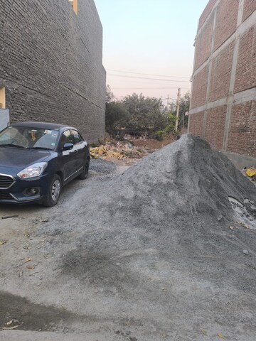  Plot For Sale in Sector 8