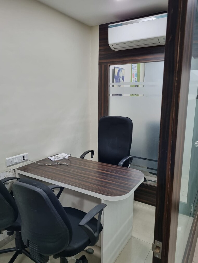 Team Area, sarvodaya-heights Commercial Office Space 600 Sq.Ft. In Mulund West Mumbai 9721067