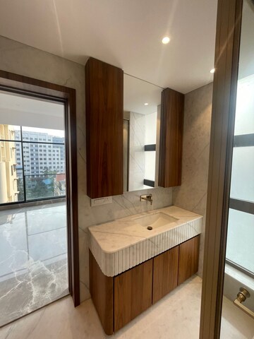 Bathroom in 4 BHK Apartment at Bandra West – for Rent