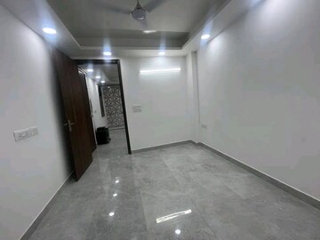 Room in 2 BHK Builder Floor at Rajpur Khurd Extension – for Rent