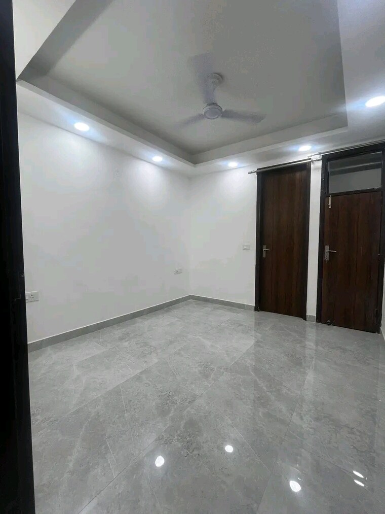 Room, rajpur khurd extension 2 Bedroom 850 Sq.Ft. Builder Floor In Rajpur Khurd Extension Delhi 9721095