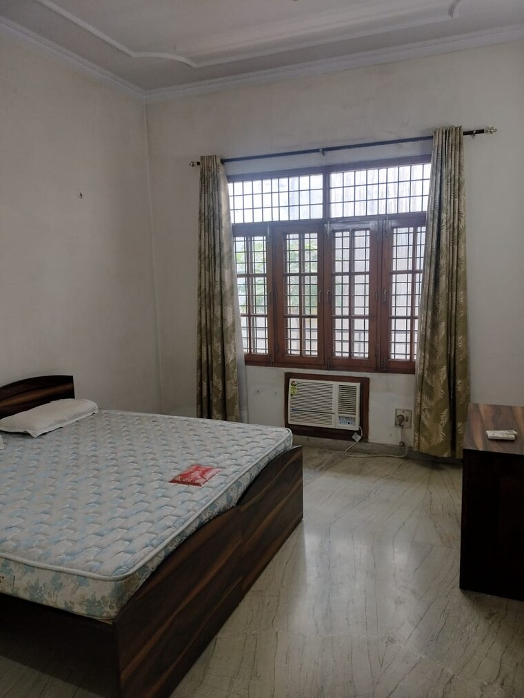 Bedroom, gomti nagar 6 Bedroom 3250 Sq.Ft. Villa In Gomti Nagar Lucknow 9721109