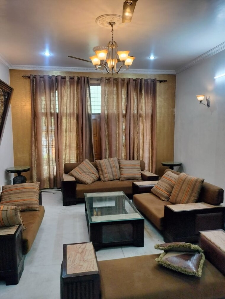 Living Room, gomti nagar 6 Bedroom 3250 Sq.Ft. Villa In Gomti Nagar Lucknow 9721109