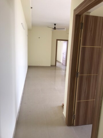 Room in 3 BHK Apartment at ILD Greens, Sector 37c – for Sale