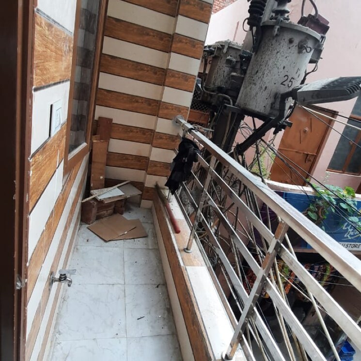 Balcony, uttam nagar west 2 Bedroom 55 Sq.Yd. Builder Floor In Uttam Nagar West Delhi 9721121